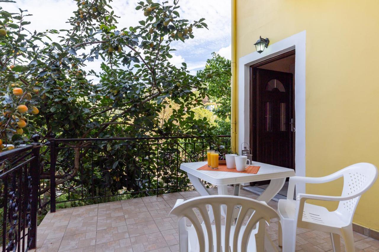 Eros Appartments Kalamitsi  Luaran gambar