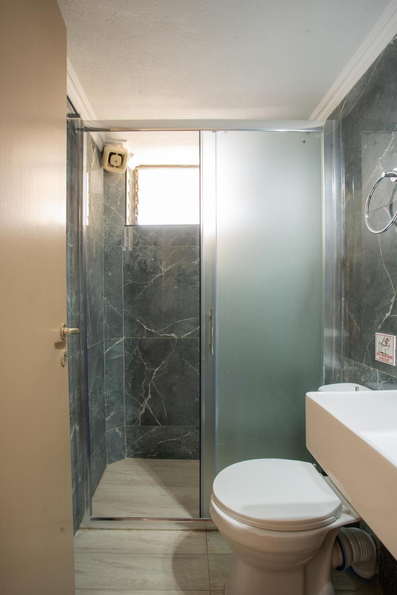 Eros Appartments Kalamitsi  Luaran gambar