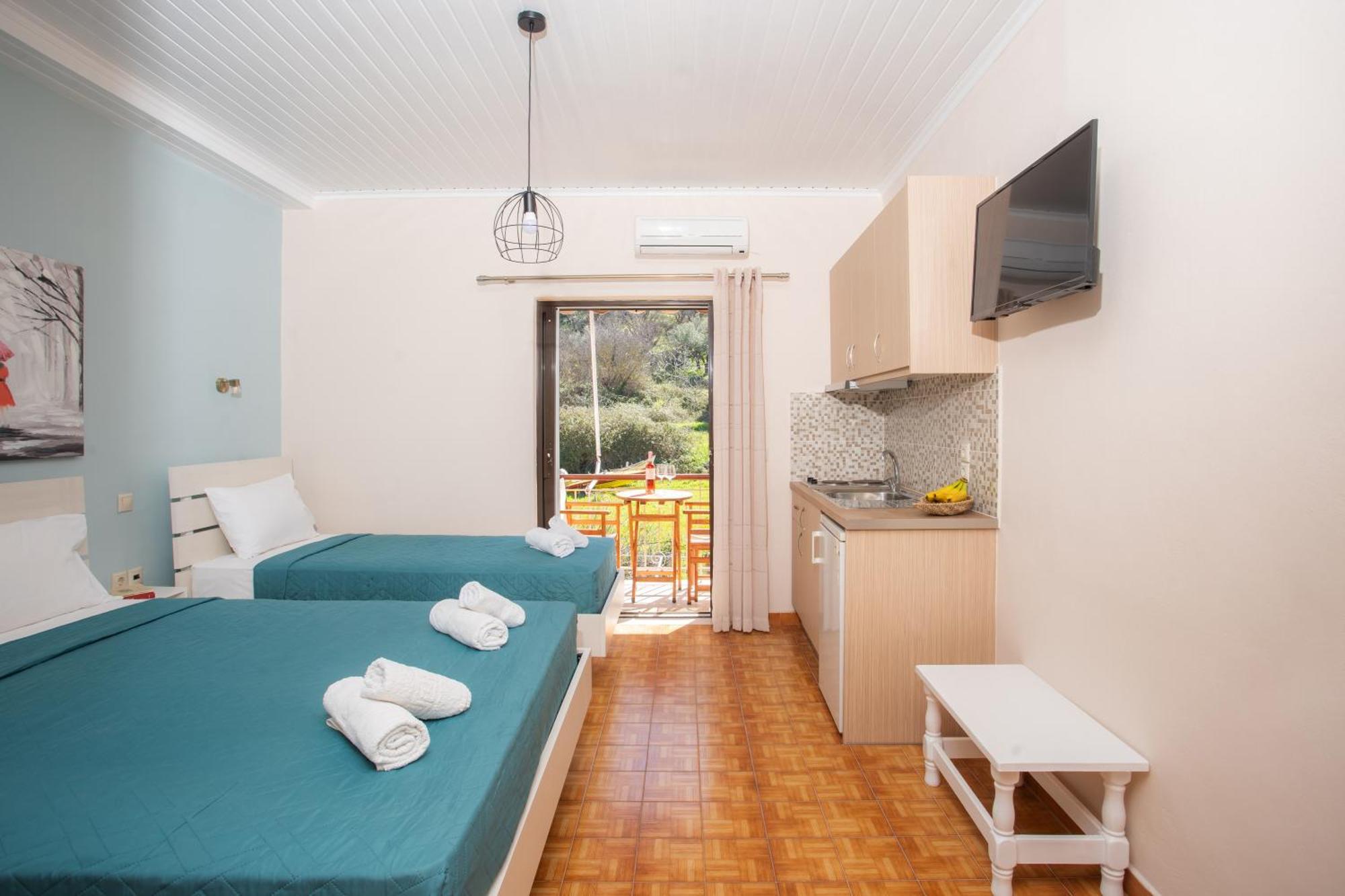 Eros Appartments Kalamitsi  Luaran gambar