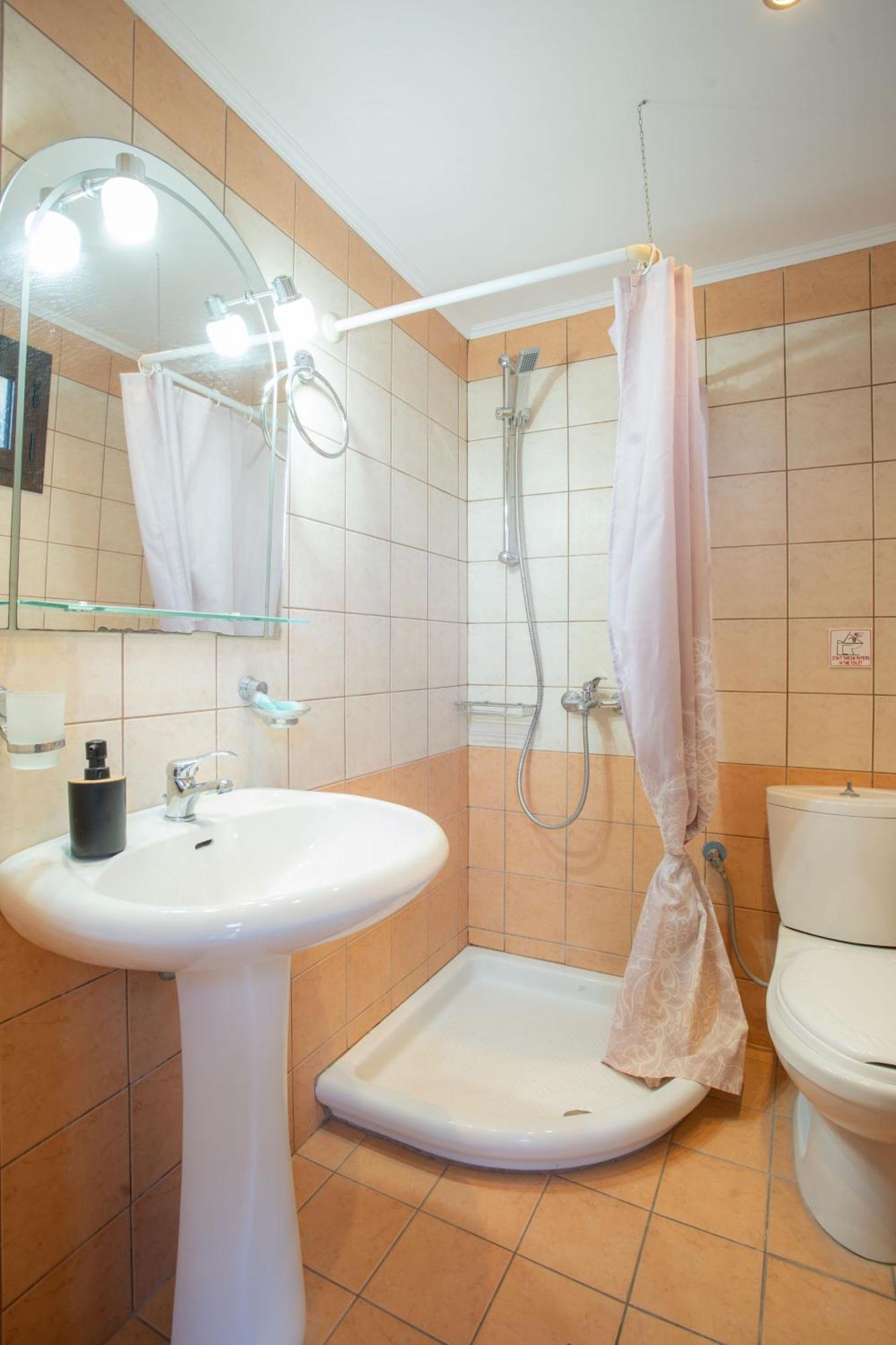 Eros Appartments Kalamitsi  Bilik gambar
